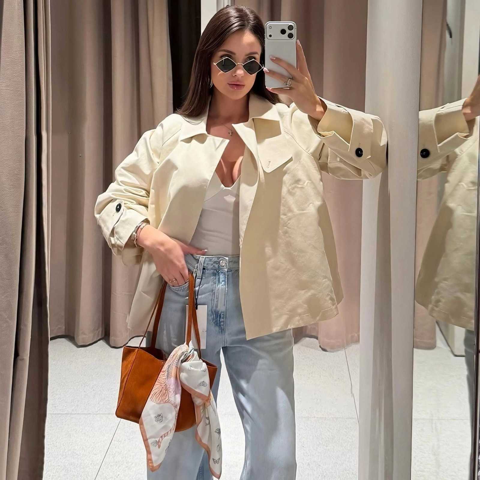 Women's Fashion Short Trench Guobioziy Coat 2026 Spring/Autumn Solid Color Button French-Style Casual Trend for Daily Commuting D2609091