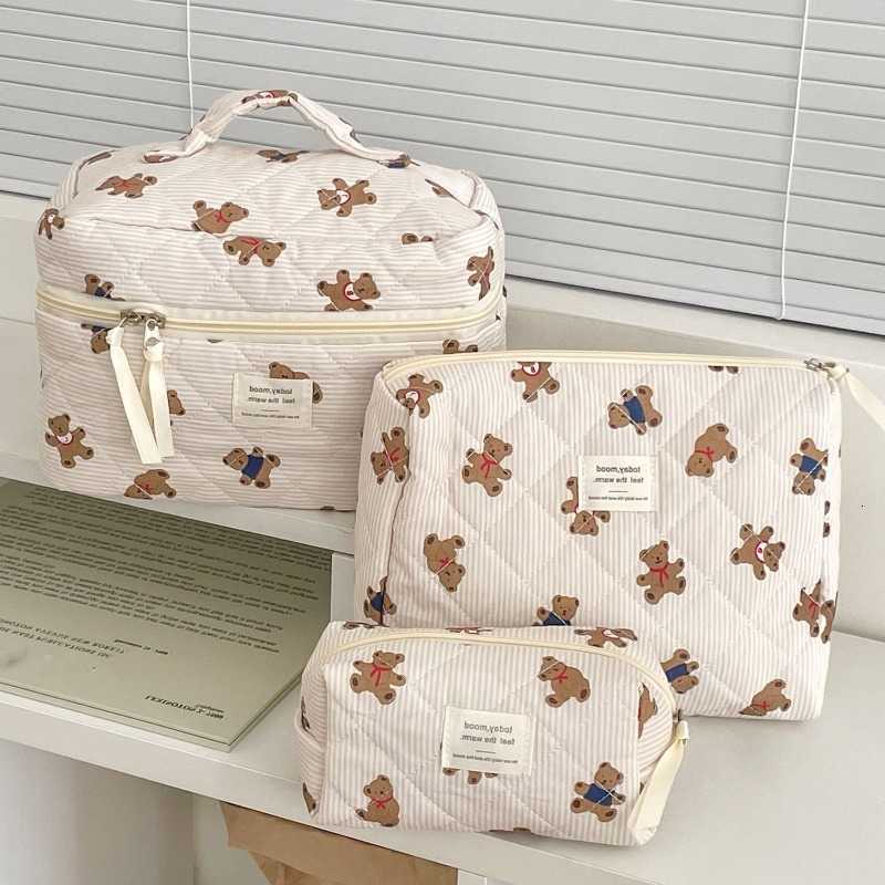 Bear 1pc Quilted Cute Makeup Bag Floral Cosmetic Bag Women Girl Travel Toiletry Bag Organizer Cotton Makeup Brushes Storage CaseT260917
