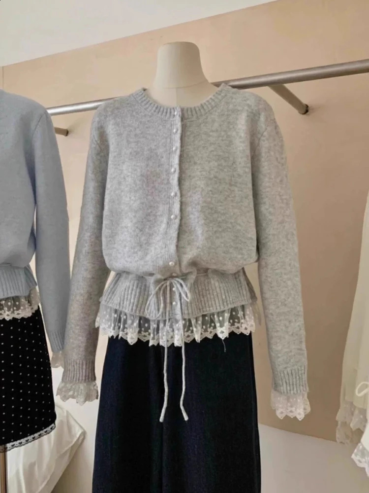 Knitted Sweater Women Autumn Arrival Pearl Buttons Lace Patchwork Sweaters Pullovers Korean Style Casual Outwear Tops 260917