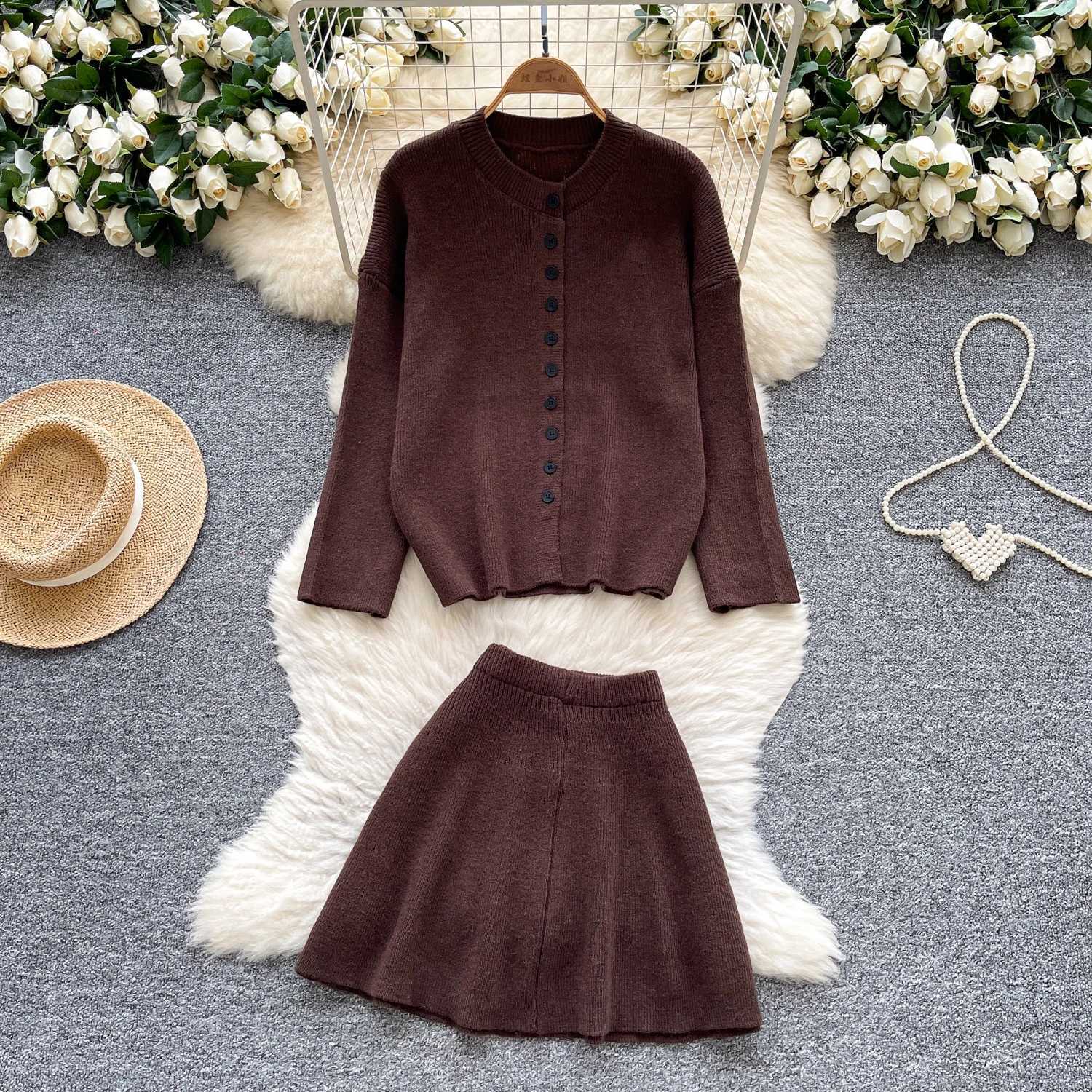 2 Autumn French Casual Knitted Piece Set Women's High Street Sense Loose Round Neck Top+High-waist Elastic Waist SkirtW260915