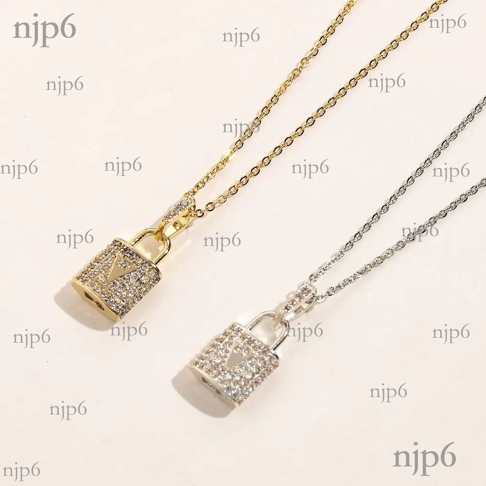 New Fashion Designer Necklace Crystal 18K Gold 925 Silver Plated Stainless Steel Letter Pendants Womens Jewelry Boutique Gifts