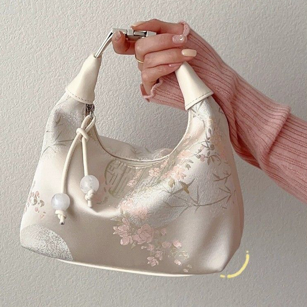 Handheld New Chinese Style Underarm for Women 2025 Summer Embroidered Texture Single Shoulder Crossbody Bag