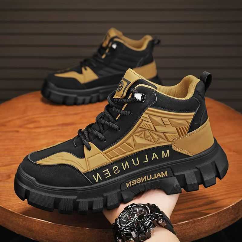 Vintage Men's Ankle Boots 2026 Spring Comfortable Non Slip Men Hiking Shoes Loafers Outdoor Climbing Shoes Botas Zapatos Hombre D260917