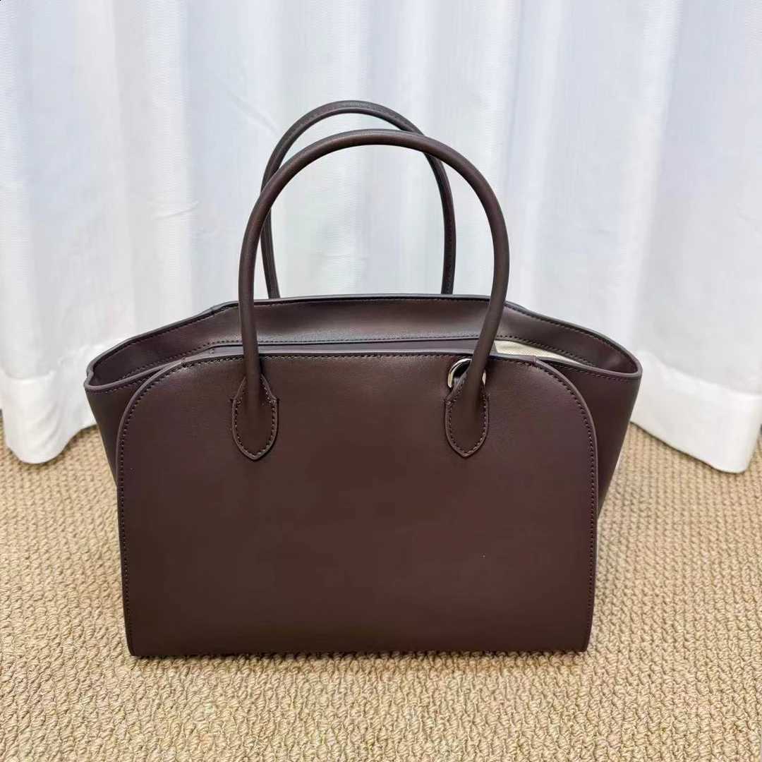 Women's MENDY Tote Bag Bags Bags Quality Shopper Travel Tote First Layer Cow Leather Women Handbag for Commuter H260905