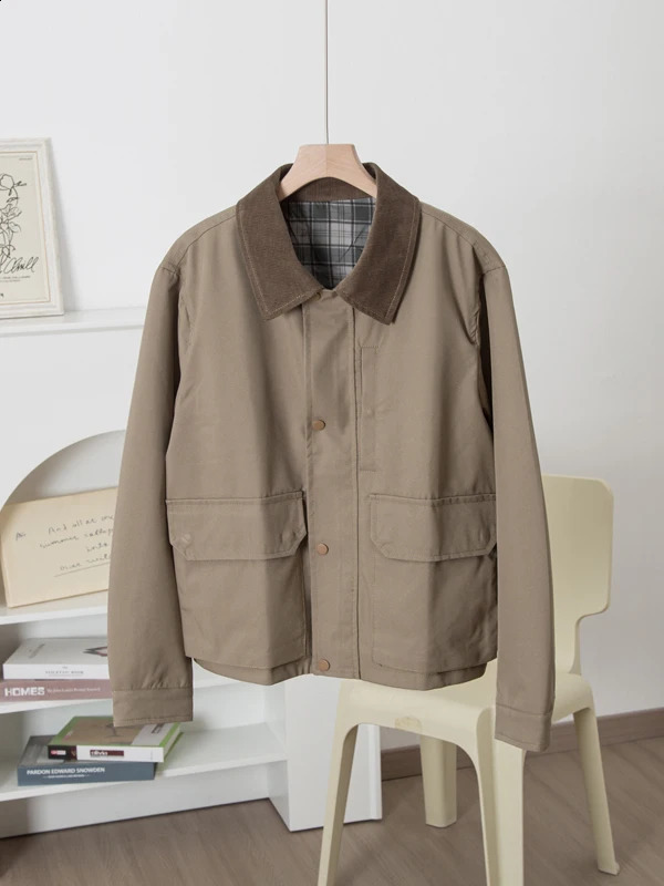Rare Short Womens Jacket Barn Style Button Closure Long Sleeve Turndown Collar Try Room Casual Fashion Winter Collection 260916