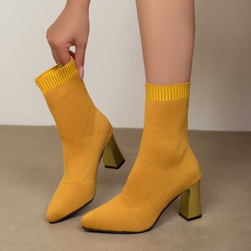 2026 New Fall/Winter Pointed Toe Knit Plus Size Block Heel Mid-Tube Sock Boots D260917