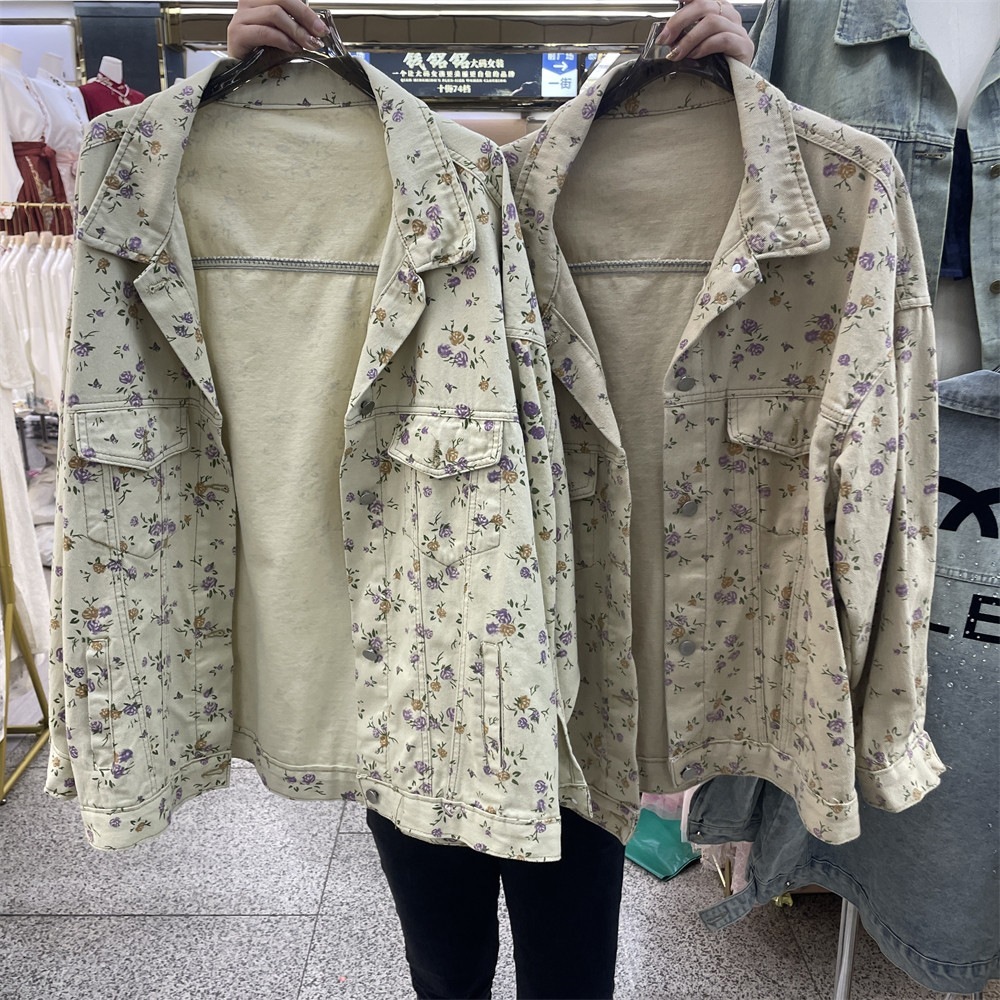 New spring autumn floral denim jacket with unique design, featuring small lapel, single-breasted closure, and a relaxed, slimming fit for women f4