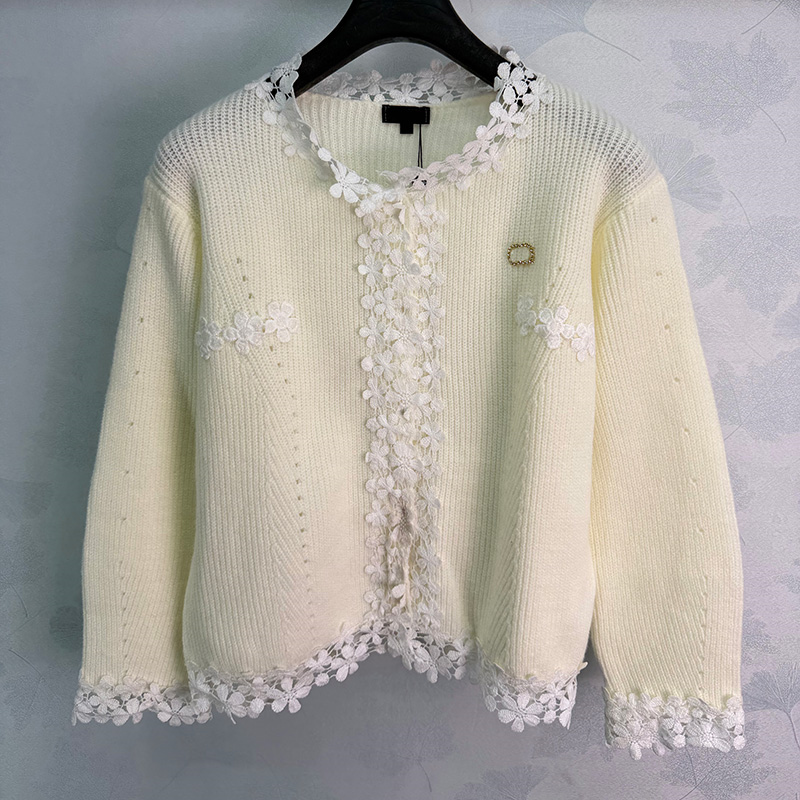 Luxury Lace Floral Trim Cardigan Women Knitted Spliced Ribbed Coquette Cropped Sweater Coat Autumn Thick Party Date Supple Cardigans