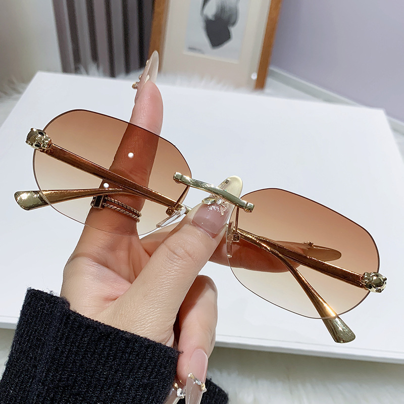 High-End Designer Sunglasses High-End Designer Sunglasses New Cheetah Decorative Frameless Polygonal Men Women, European And American Retro Leopard