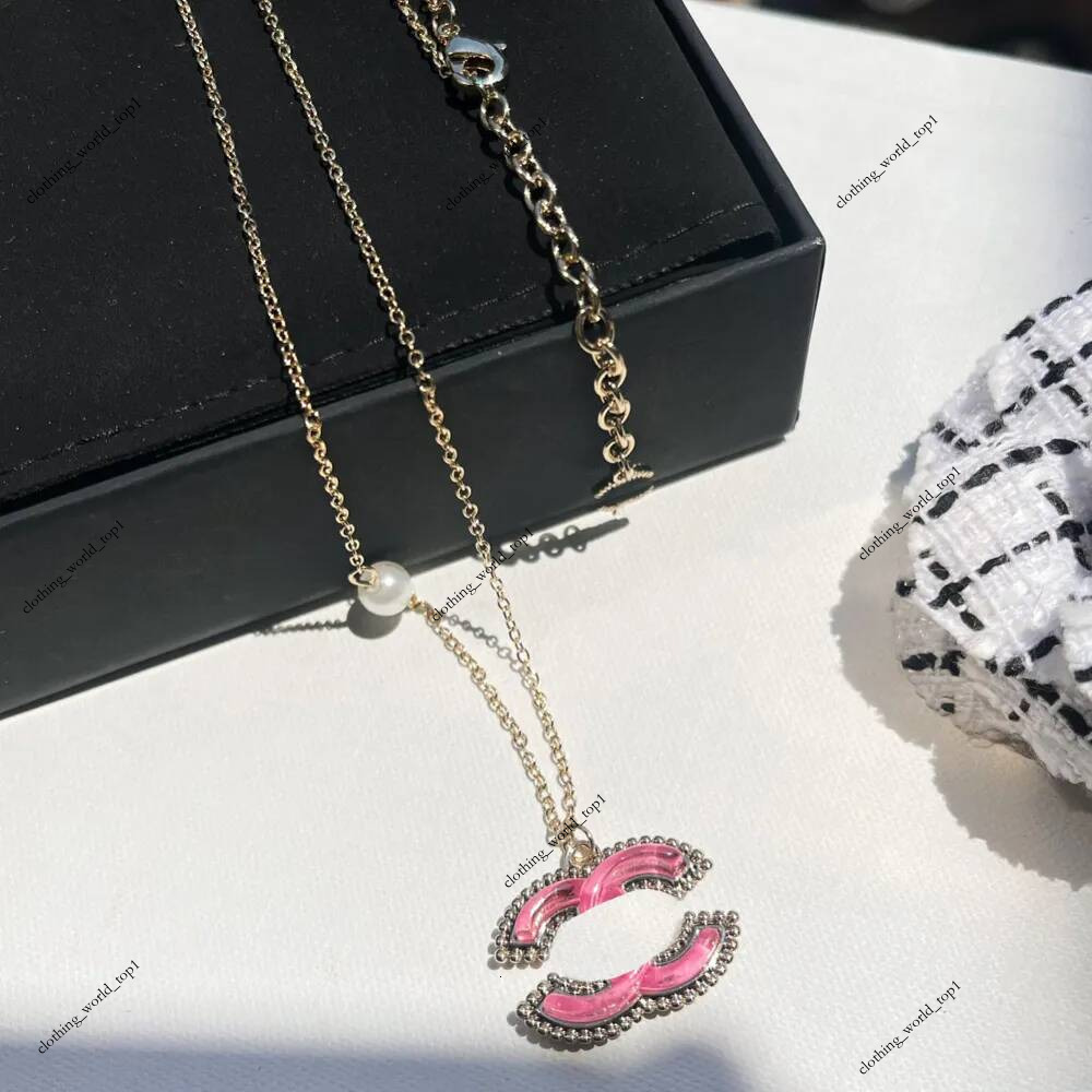Top Style Luxury Designer Necklace Pendant Necklaces Designers Copper Diamond Letter Brand Men Women Wedding Jewelry High Quality Fashion Accessory