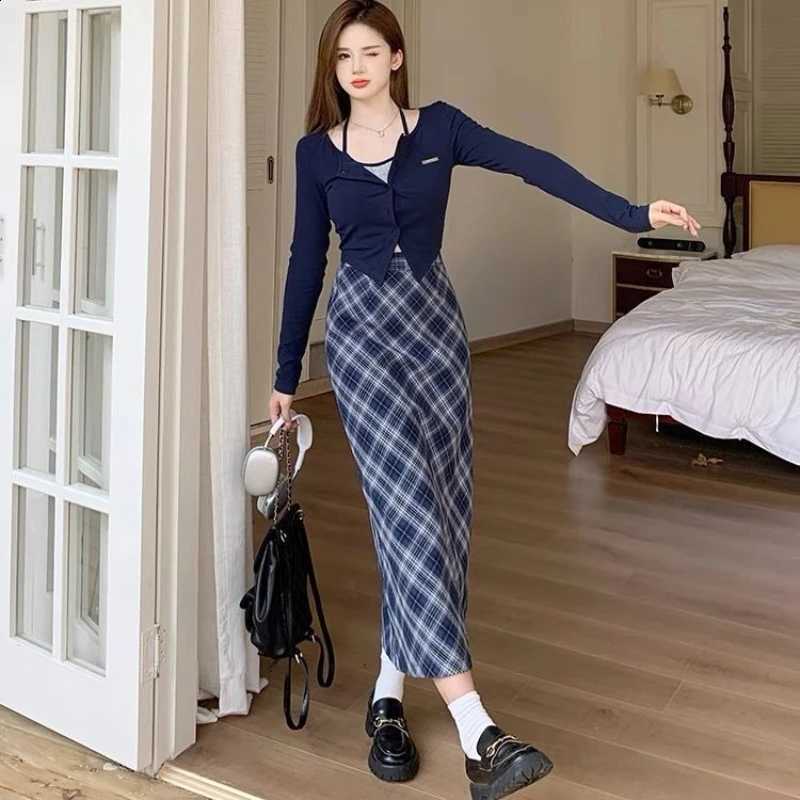 Style Women's Preppy Spring Fall Patchwork Halter T-Shirts Plaid Skirts Two Piece Set Lady Slim Tops Skirt Outfits New ClothingW260915