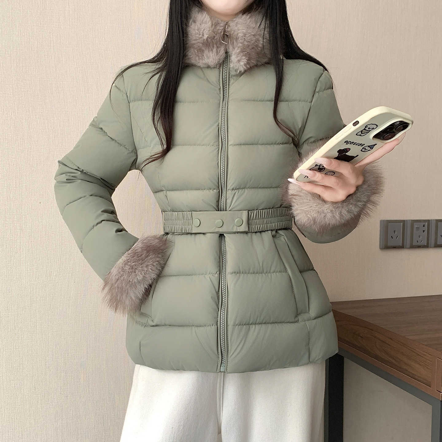Korean 2026 Women Winter Coat Belt Short Cotton Jacket Slim Imitation Fur Collar Cuff Down Cotton Jacket Female Parkas Outerwear H260917