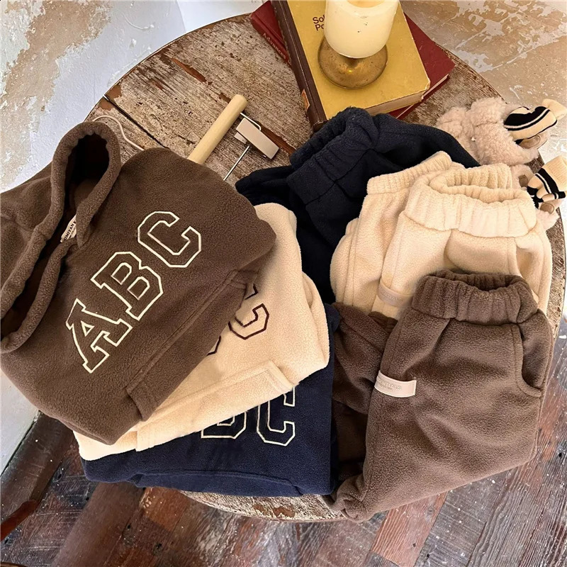 Baby Boy Girl Hooded Clothes Set HoodiePant 2PCS Infant Toddler Child Warm Fleece Home Suit Winter Spring Baby Clothes 1-10Y 260916