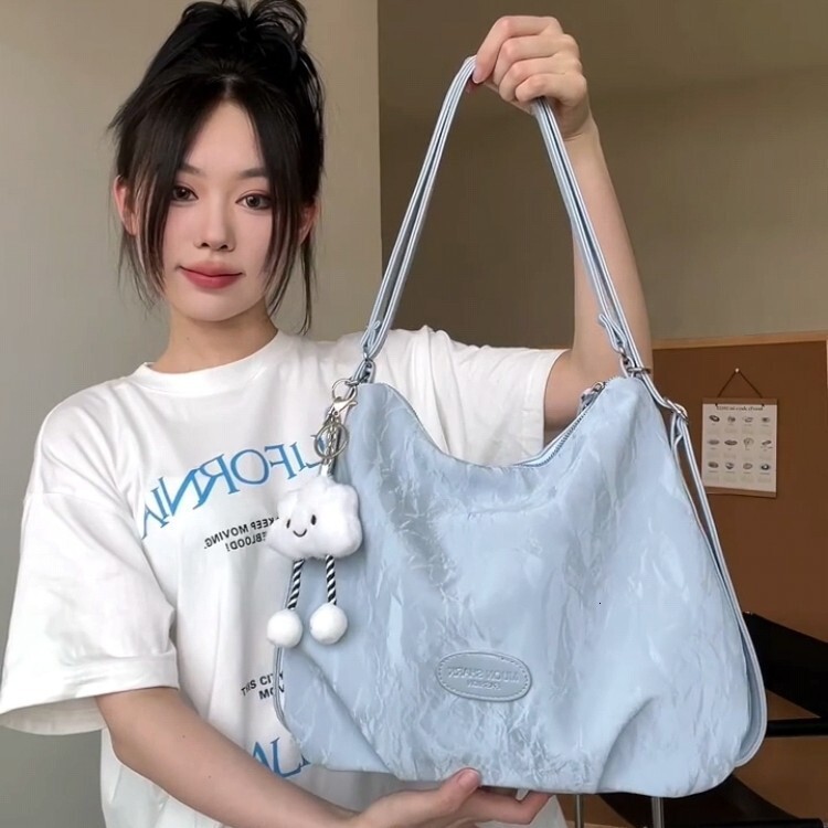 Wholesale Spring and Autumn Fashionable Shoulder Crossbody Simple Casual Soft Large Capacity Commuting Women's Tote Bag