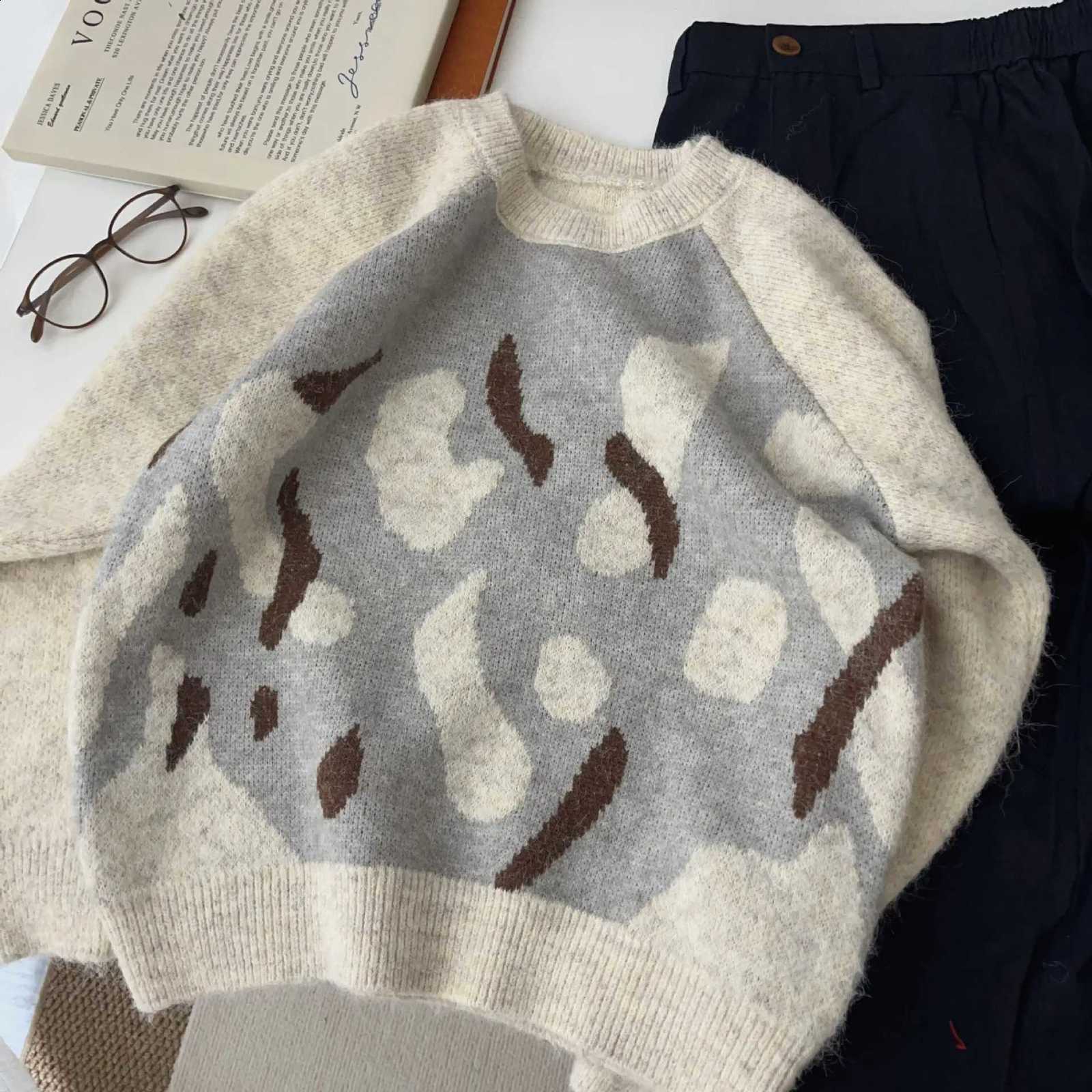 Sweater Knitted Retro Splicing Women's Loose Thickened Autumn Winter New Style Korean Design Feel Animal Pattern Long Sleeve ... J260916