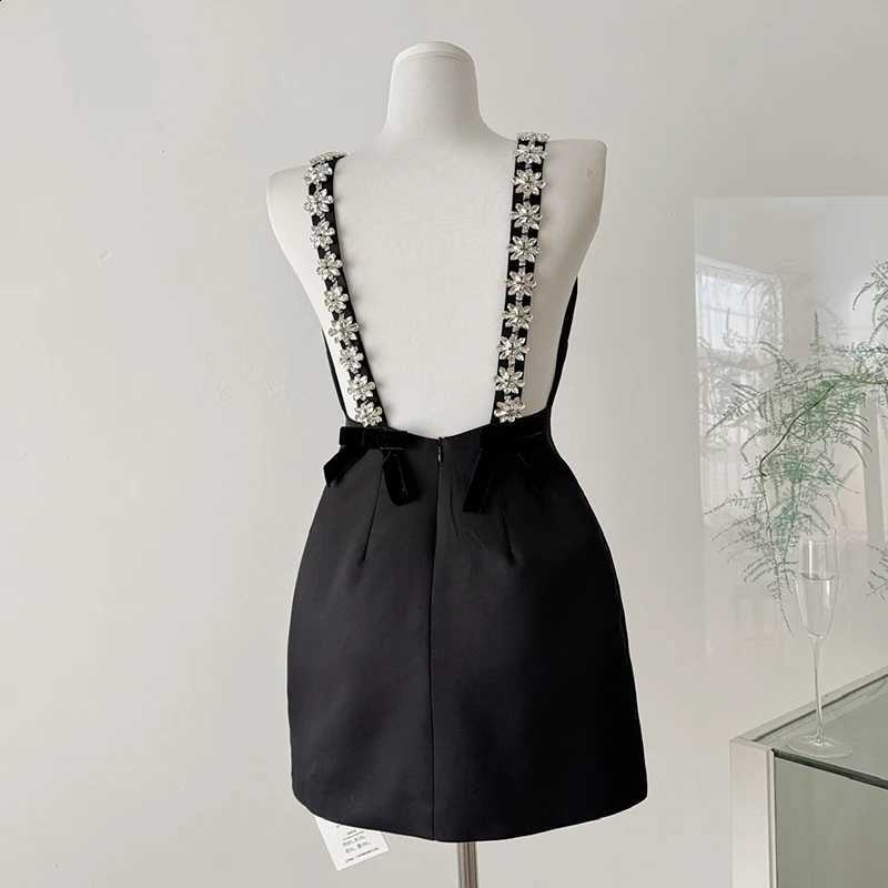 Metal Flower Luxury Spaghetti Strap Black Dresses Women Elegant Sexy Evening Party Short Dress 2026 New In Vestidos Pink Dress C260917