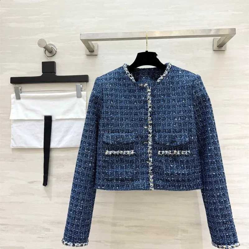 Fall 2026 Early New Vintage Tweed Cropped Jacket Women Round Neck Slim Fit Single Breasted Coat C260917