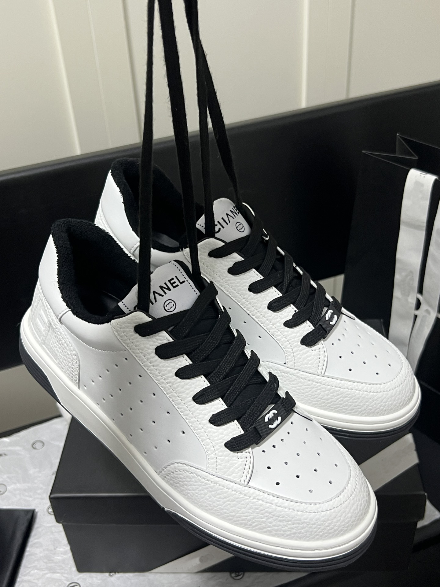 little xiang wind shoes womens panda casual shoes classic ladis lightweight walking shoes breathable lace-up low top flat casual sneakers