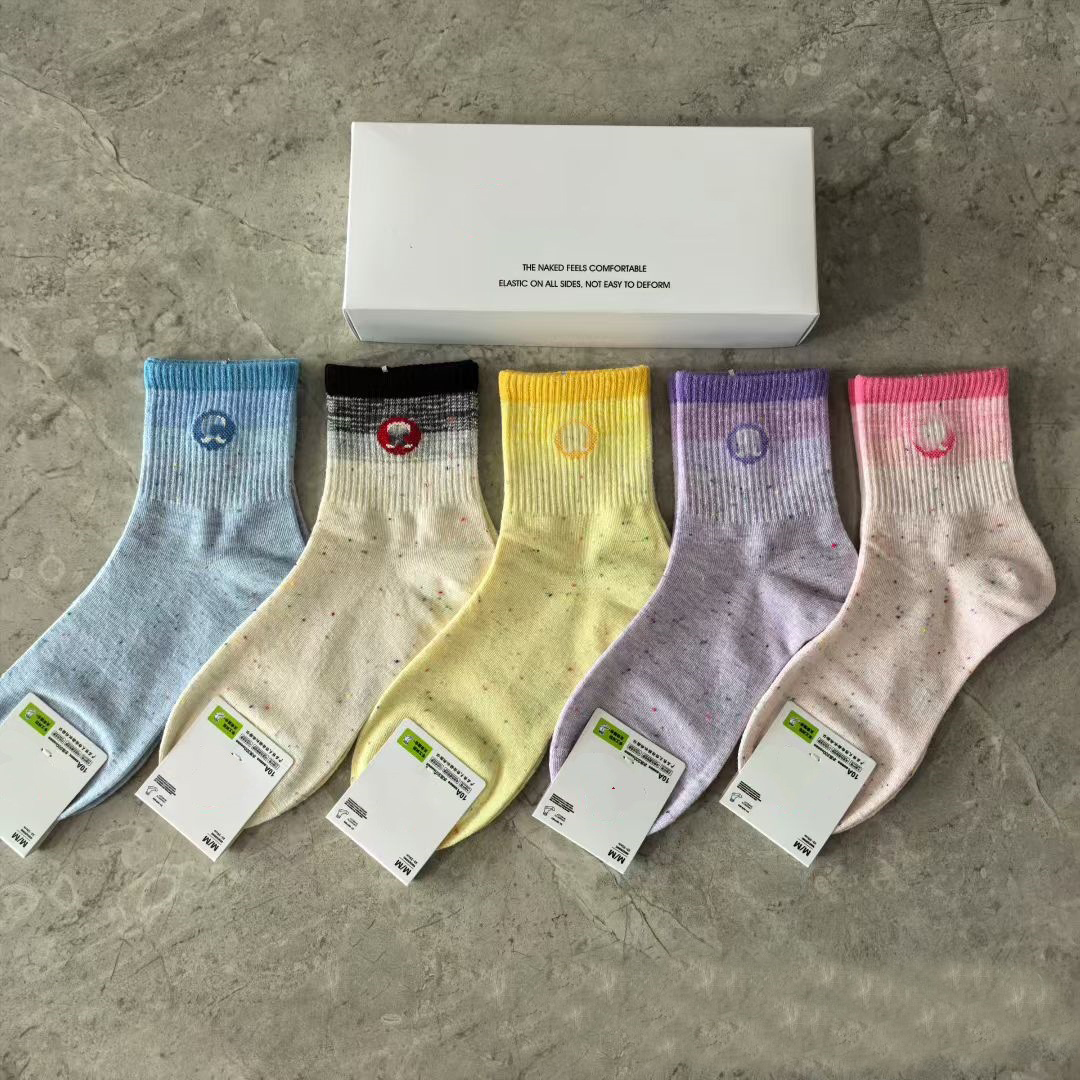Autumn Winter ggorangnae Designer Men's Socks Fashion Parallel Bars bBar Trendy Casual Tube Cotton Socks feMale