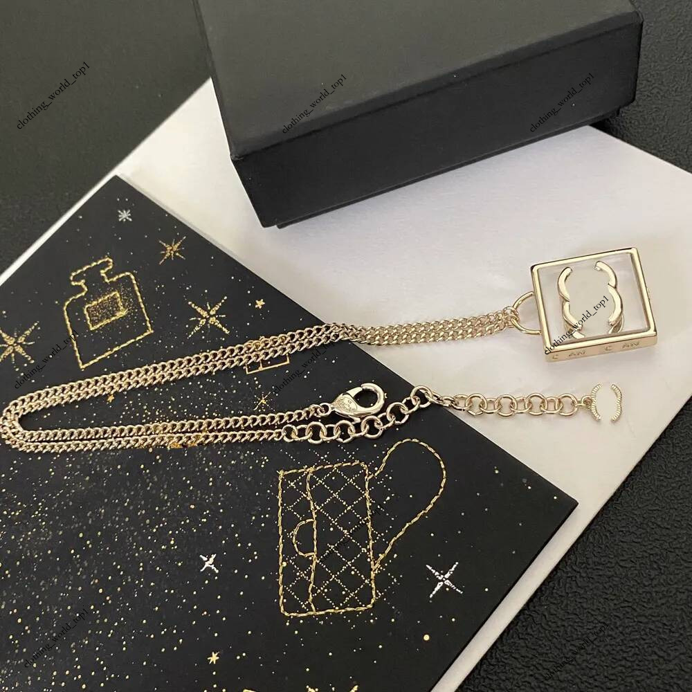 Top Style Luxury Designer Necklace Pendant Necklaces Designers Copper Diamond Letter Brand Men Women Wedding Jewelry High Quality Fashion Accessory