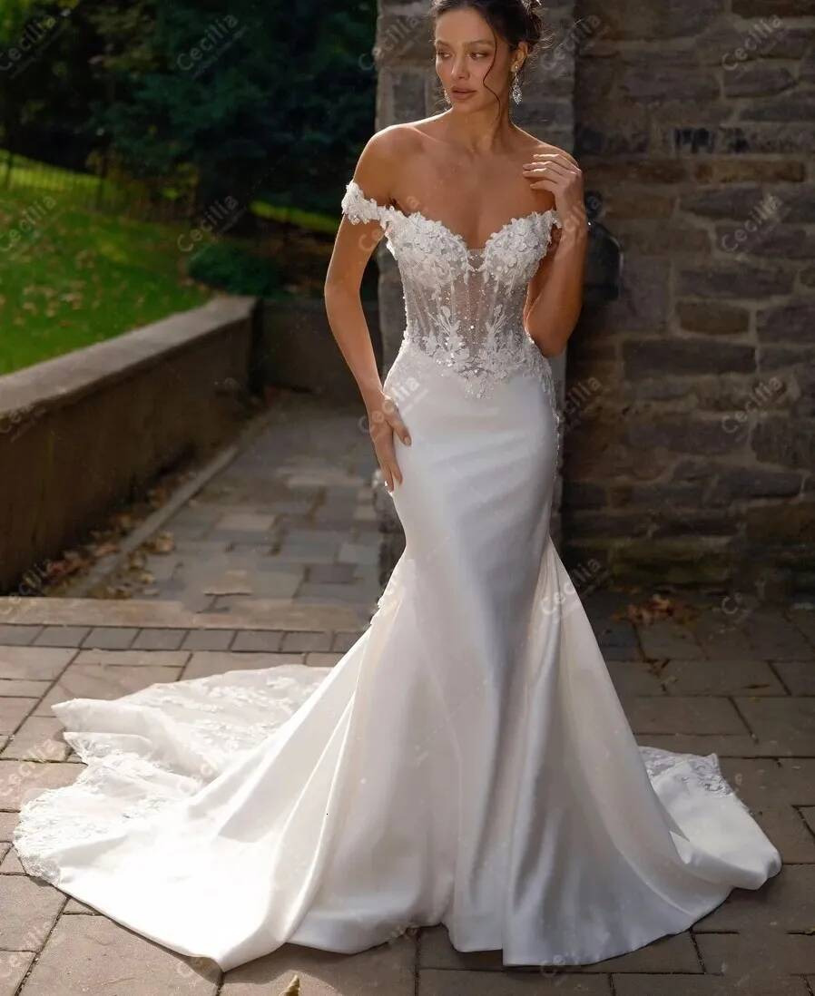 Vintage Mermaid Wedding Dresses Satin Bridal Gowns Lace Appliques Off The Shoulder Robes Sweep Train Vestidos De Novia