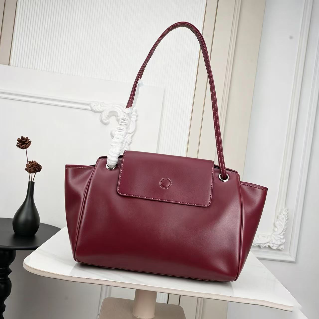 Designer dumpling bag, handbag, makeup bag, shopping bag, women's backpack size 31x23x14