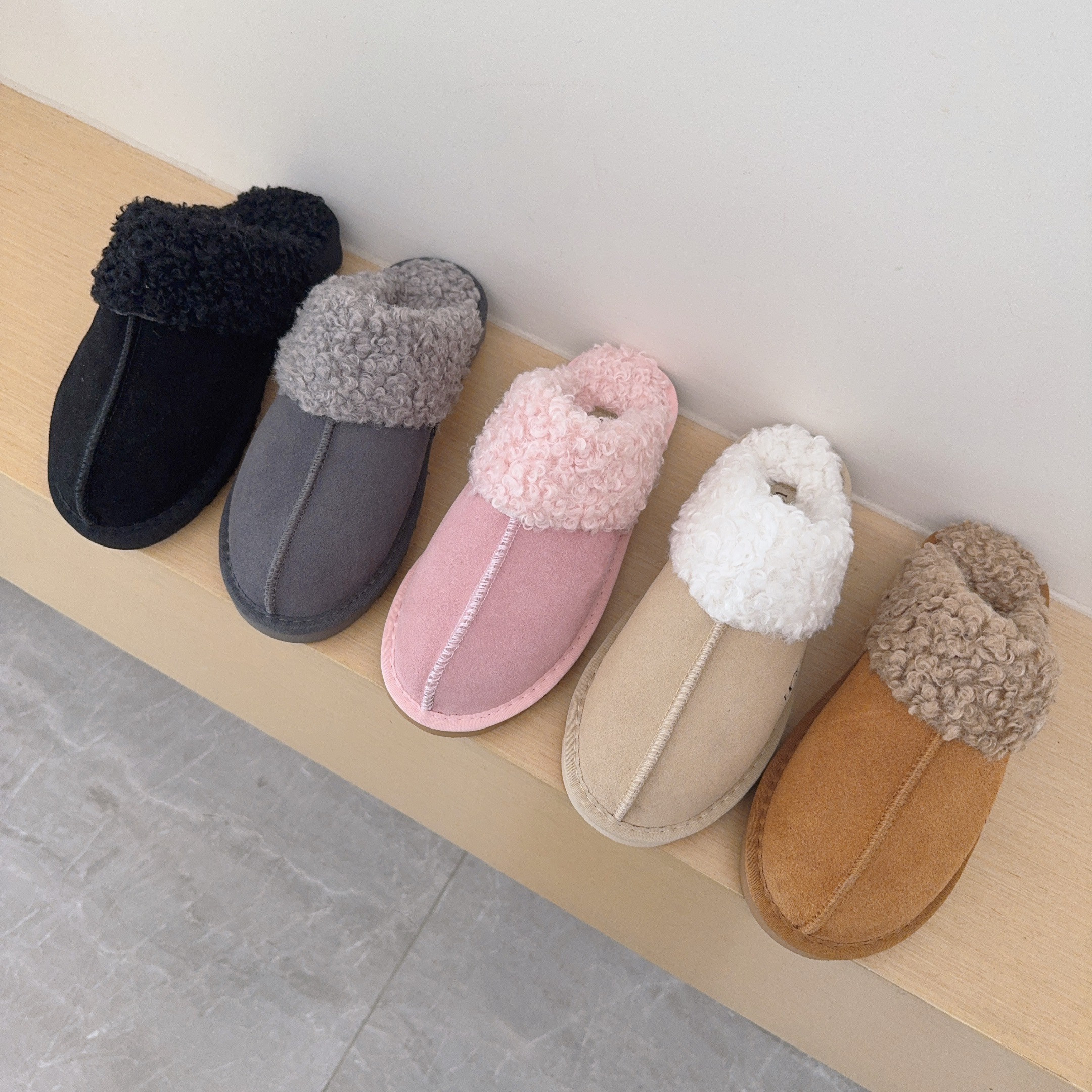 New Women Winter Warm Cotton Slippers Classic Teddy Curly Fur Mule Slippers Slip On Cozy Teddy Plush Collar Slipper Boots Indoor Outdoor Shoes