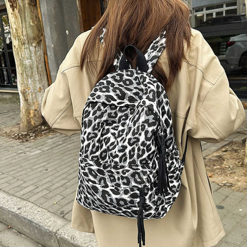 Leopard New Fashionable Print Backpack for Women Versatile Casual Travel Backpack Spicy Girl Style Backpack Instagram NicheT260917