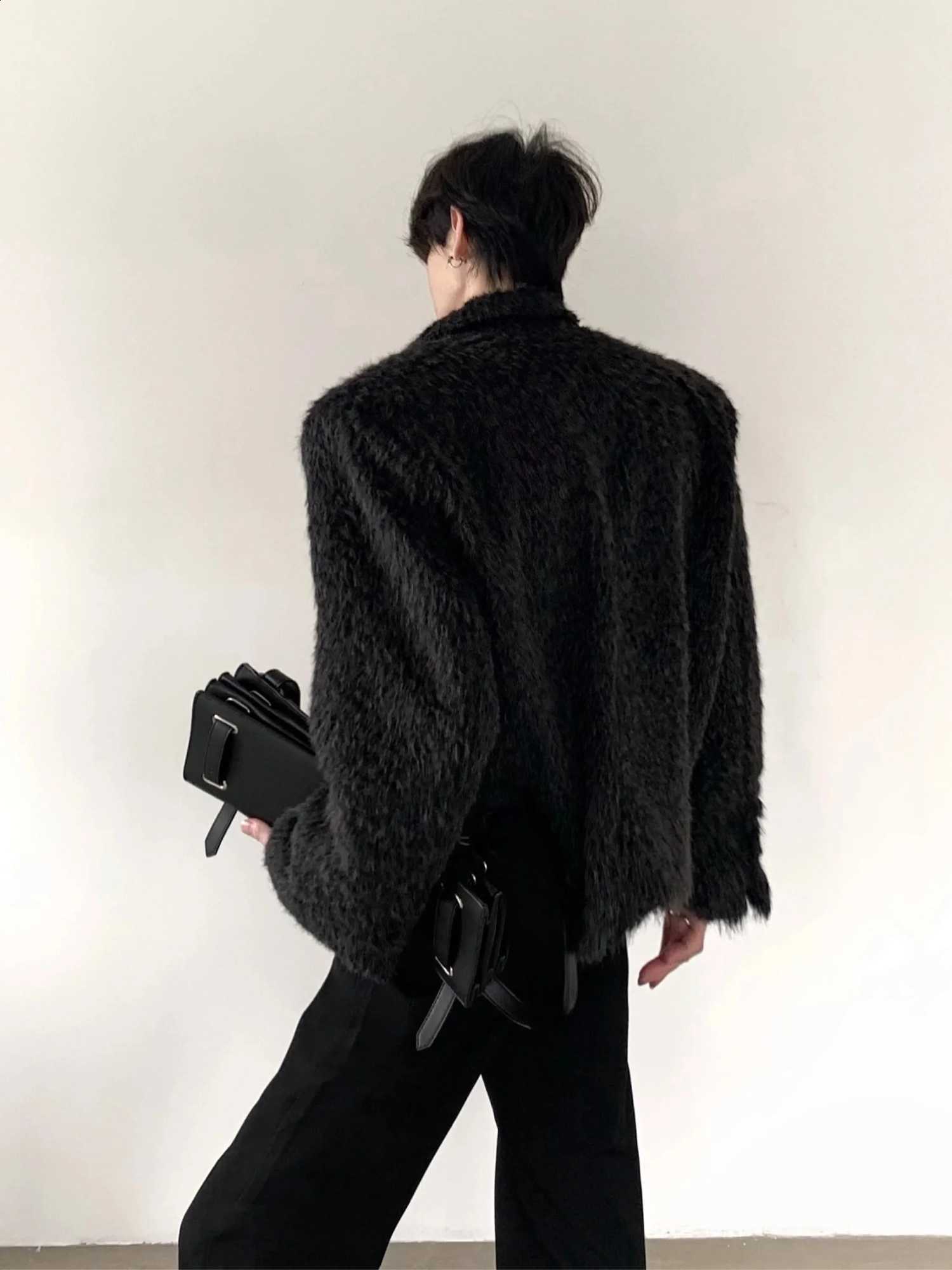 Short Men's Fashionable Woolen Winter Jacket Fake Mink Shoulder Padded Suit Coat Warm Cotton Youth Style Autumn Mountain WindW260915
