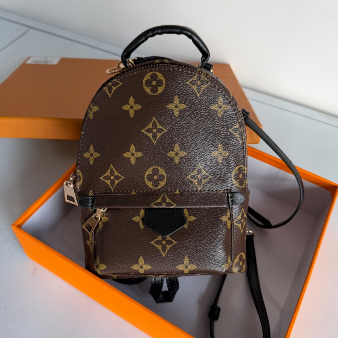 10A luxury designer bag Large Capacity Totes Bags woc Sac Femme Leather Womens Shoulder Bags Messenger Shopping Handbag the tote bag Purse Lady back