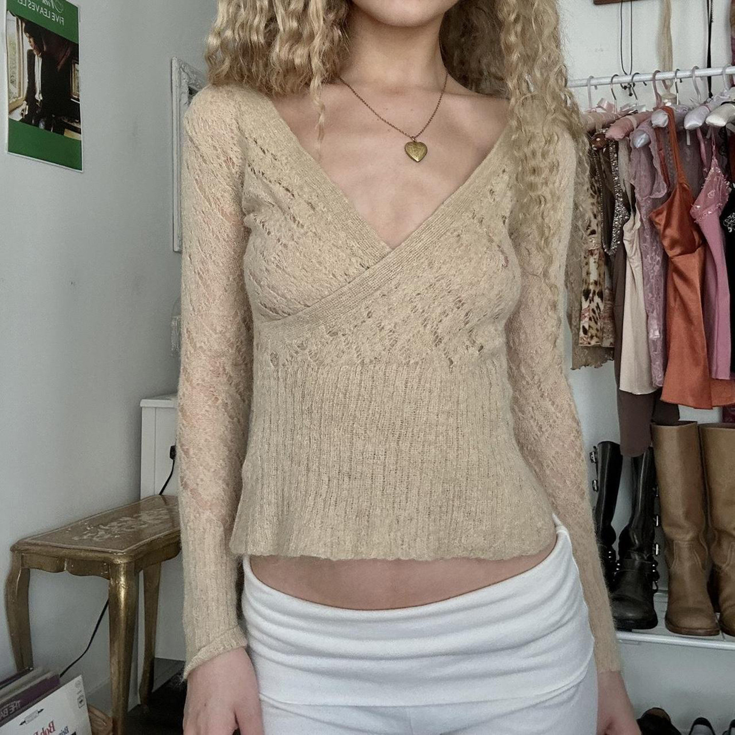 American retro style cross V-neck hollow-out short sweater for women, autumn and winter solid color crochet knit top bb