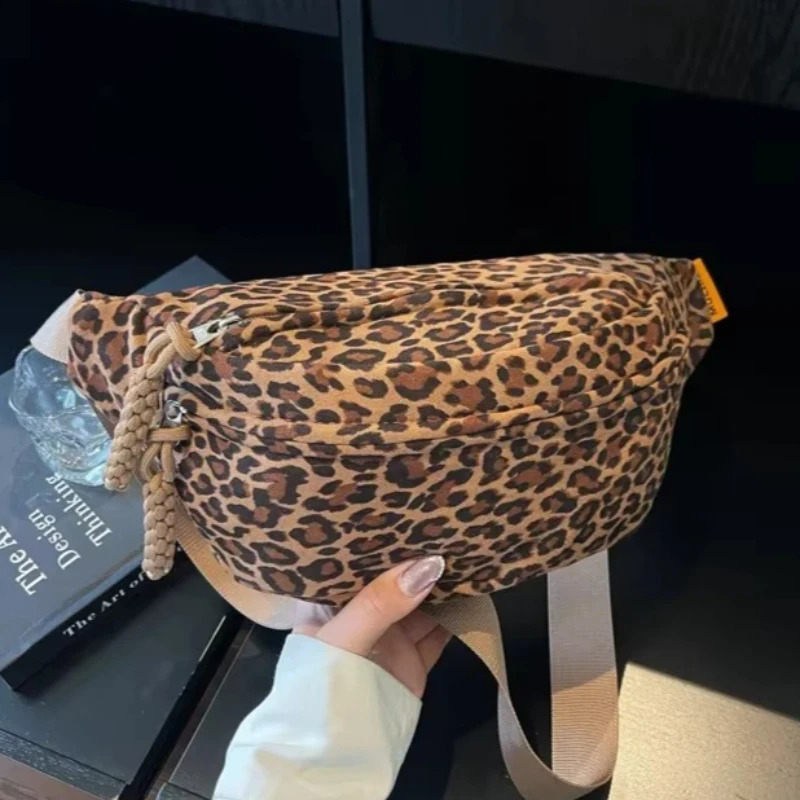Women's Leopard Print Chest Bag Autumn/Winter Fashion Crossbody Bag Trendy Sporty Multifunctional Waist Bag Waist Packs bolsa 260916
