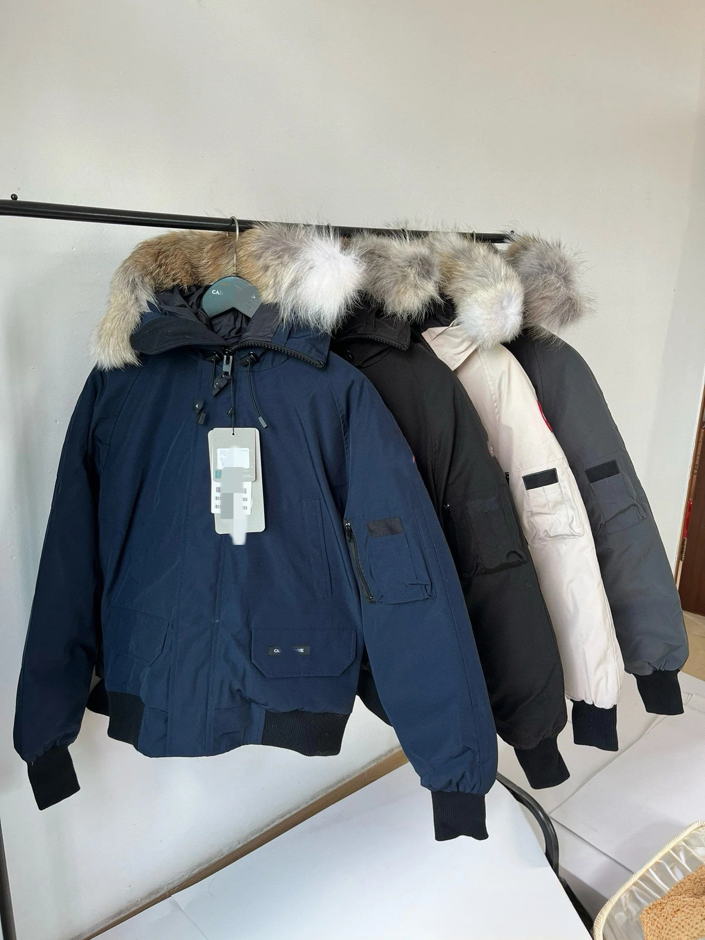Designer Mens canada Down Jackets Wyndham Homme Outdoor Winter Parka Outerwear Wolf Fur Hooded Fourrure Manteau Down Jacket Coat Hiver Parka
