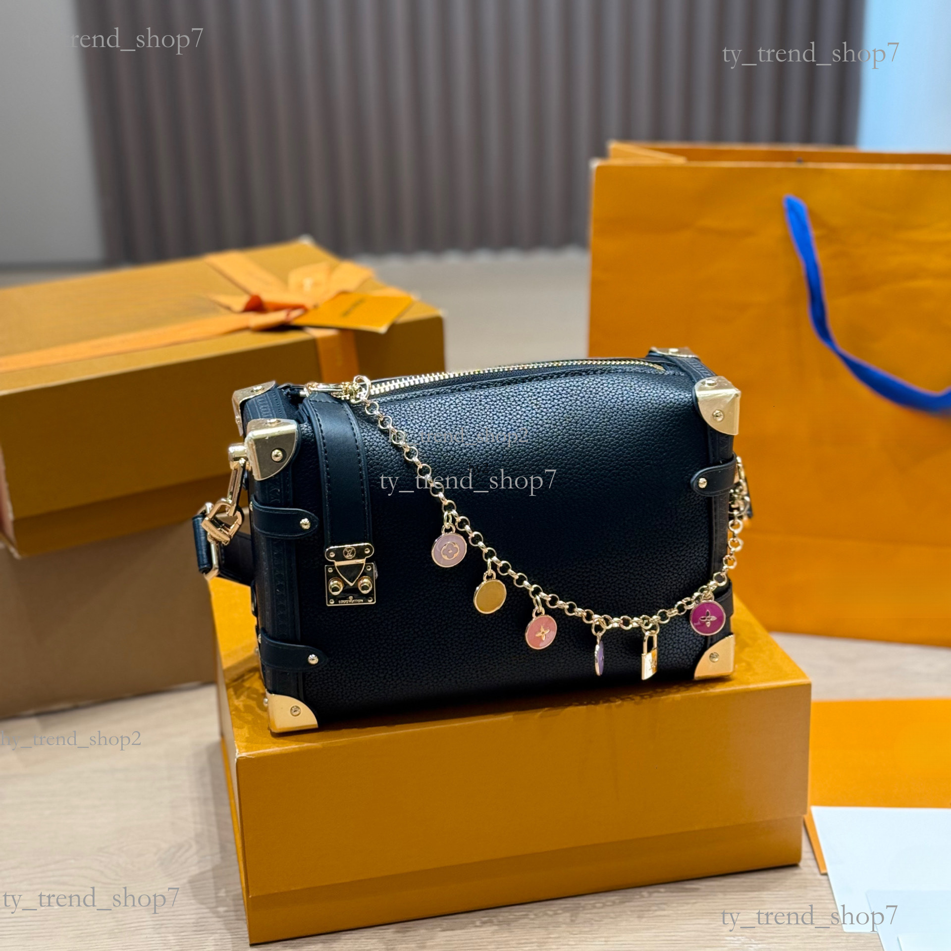 2026 New Arrivals luxury shoulder bag flight mode mirror Designer side trunk shoulder tote large soft leather travel Bag womens fashion crossbody c0