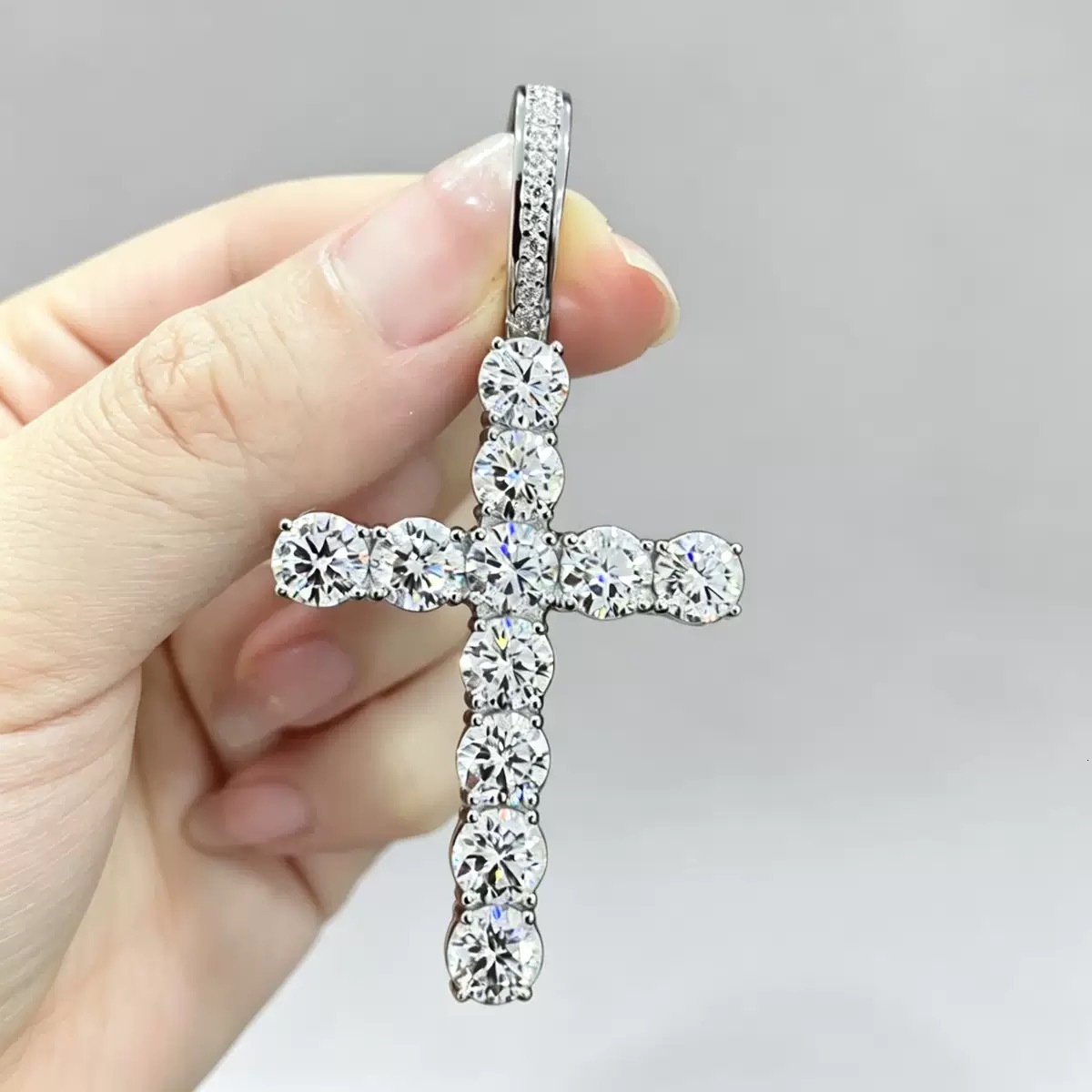 High Quality 925 Sterling Silver Cross Crown VVS1 Moissanite Brilliant Cut Silver Plated Classic Link Chain Pendant Necklace