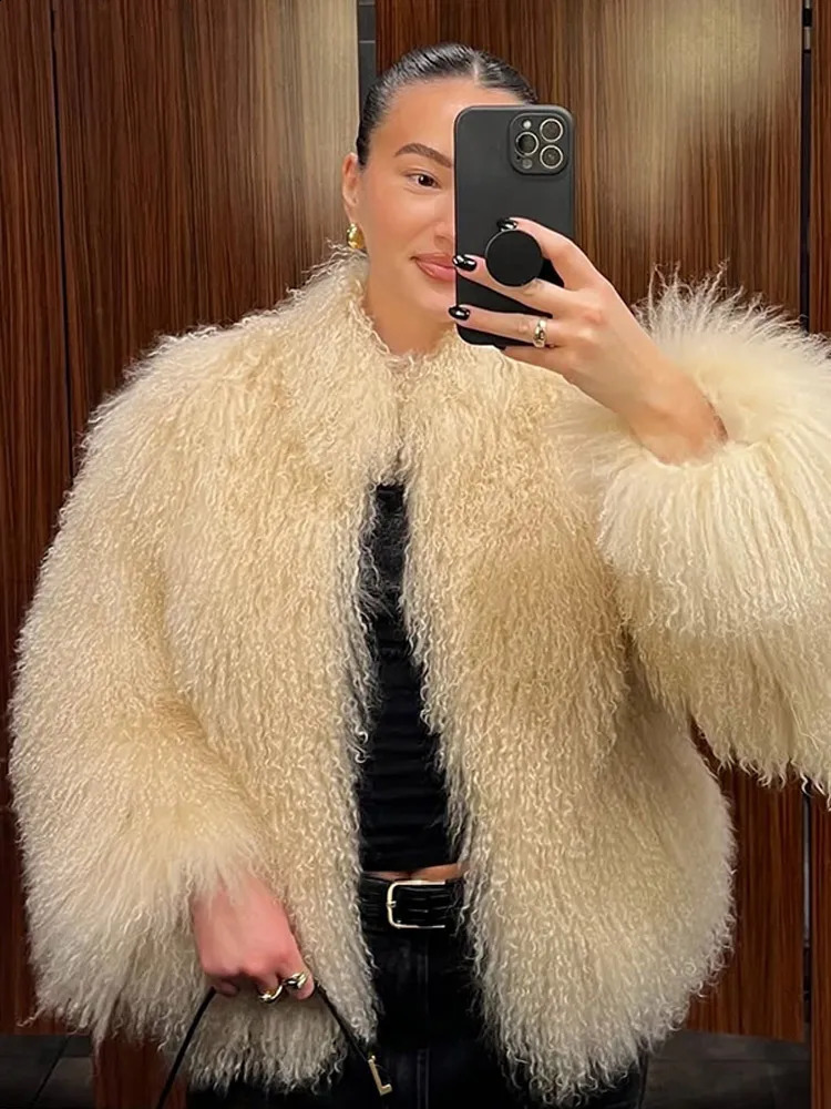 Elegant Green Faux Fur Short Jacket Women Chic Long Sleeve Loose Cardigan Jackets Lady Winter Daily Vacation Street Outwear 260917