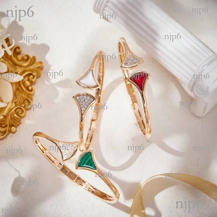 2026 New Designers' High Value Natural White Pearl Mother-of-pearl Green Jade - Premium Luxury Elegant Fan-shaped Bracelet