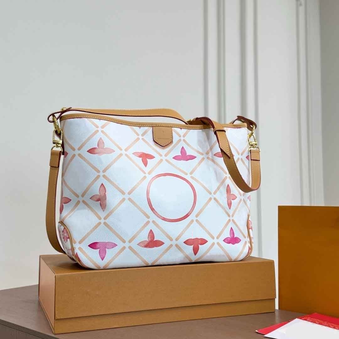 26SS Womens Luxury Designers New Totes Bags Colorful Leather Printed Handbag Shoulder Crossbody Bag Large Capacity Commute Bag Short-distance Travel