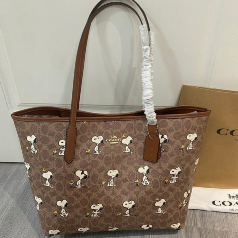 City Series Designer Tote Bag Luxury Retro Style Women Large Capacity Shoulder Classic Signature Pattern Trendy Shopping Bag Multiple Colors Availab