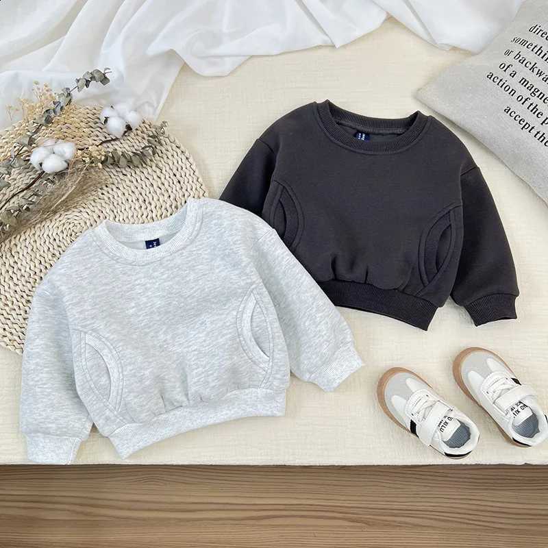 Fleece 2026 Children Winter New Sweatshirt Cotton Boys Loose Pocket Tops Plus Velvet Thick Kids Girls Simple Versatile PloverW260917