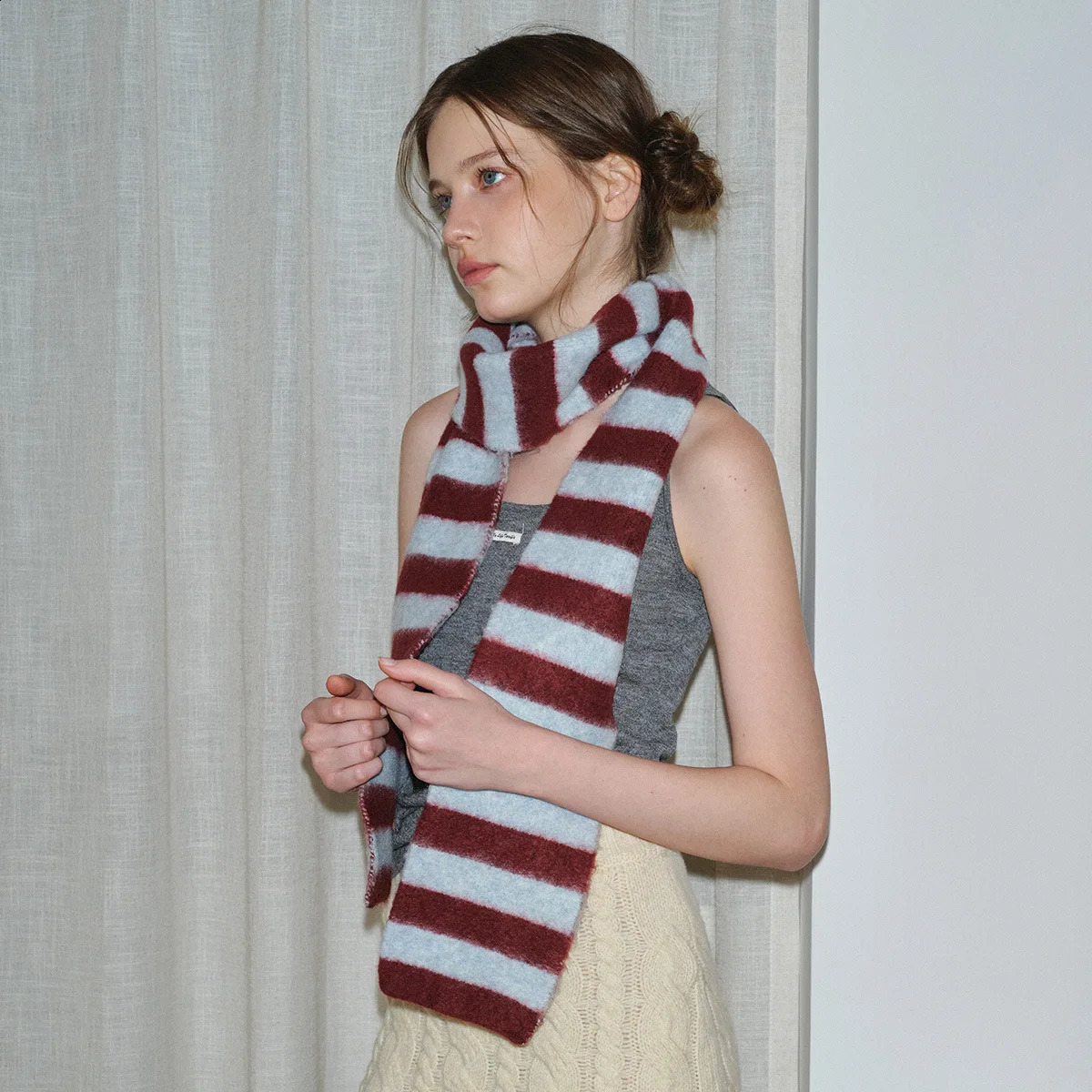 Winter Faux Sand Stripe Ladies Scarf Classic Y2K Korean Style Sweet Knitted Wool Shawl Thickened Warm Outdoor Shopping Scarf 260917