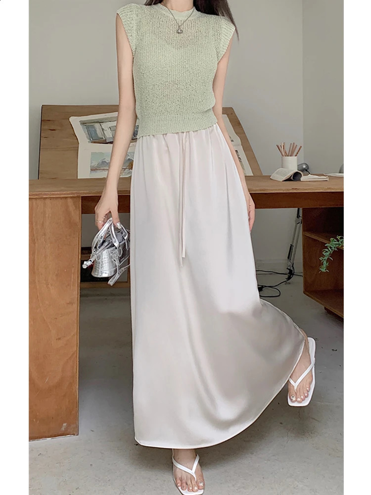 French Elegant Vintage Half length Skirt Spring/Summer Feminine Satin Temperment Smooth A-Line Skirts White Plus Size Skirt 260917
