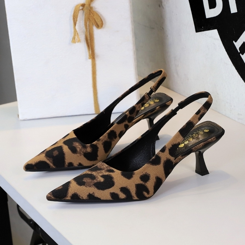 European And American Style Banquet High Heels Leopard Print Thin Heel Hollow Pointed Toe Single Shoes Tripping Temperament 260917