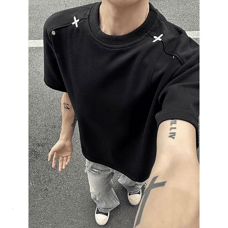 Trendy gray patchwork design T-shirt for men, featuring American-style rivets and embroidery, short-sleeved, loose fit, and versatile for summer wea
