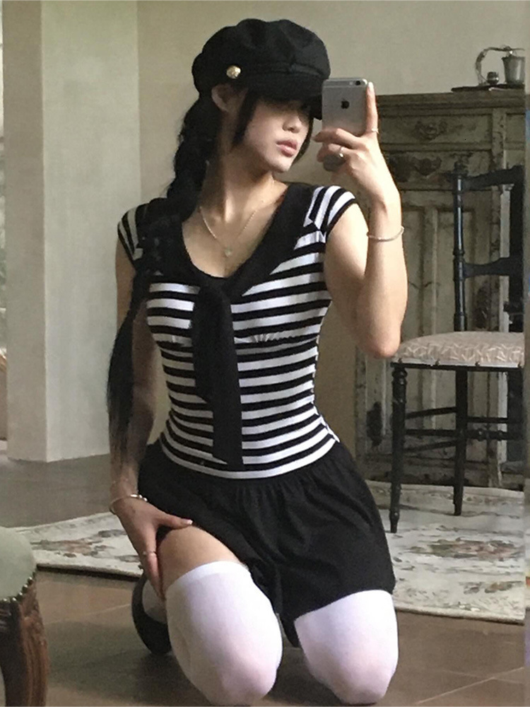 Cross-border Korean-style pure alluring black and white striped V-neck top bow tie detail on the chest, paired with a unique pleated mini skirt ab