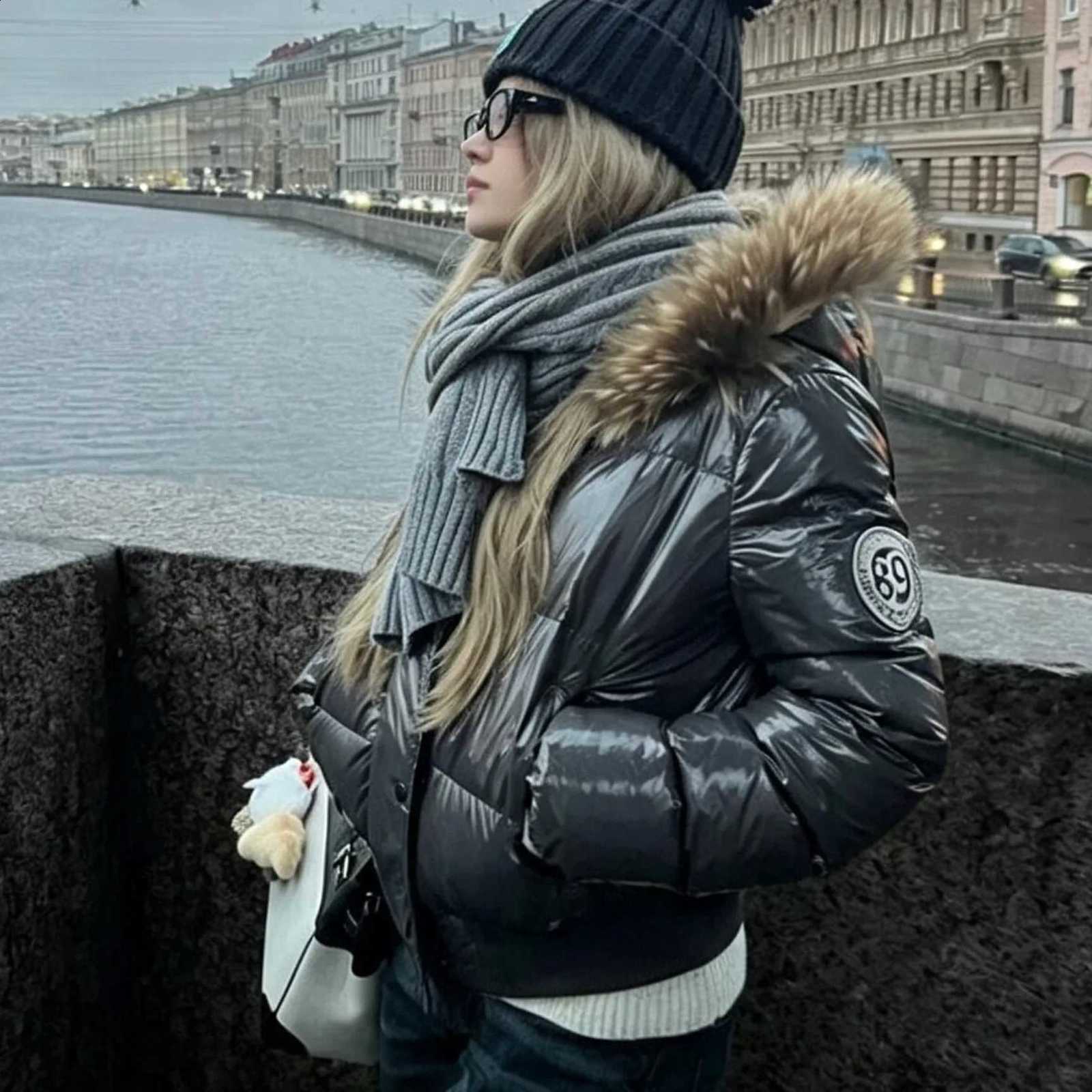 Slimming Version Loose Fit Waterproof Polyester Fiber Hooded Zipper Closure Korean Style Cotton Jacket for Women Winter Outdo... H260917