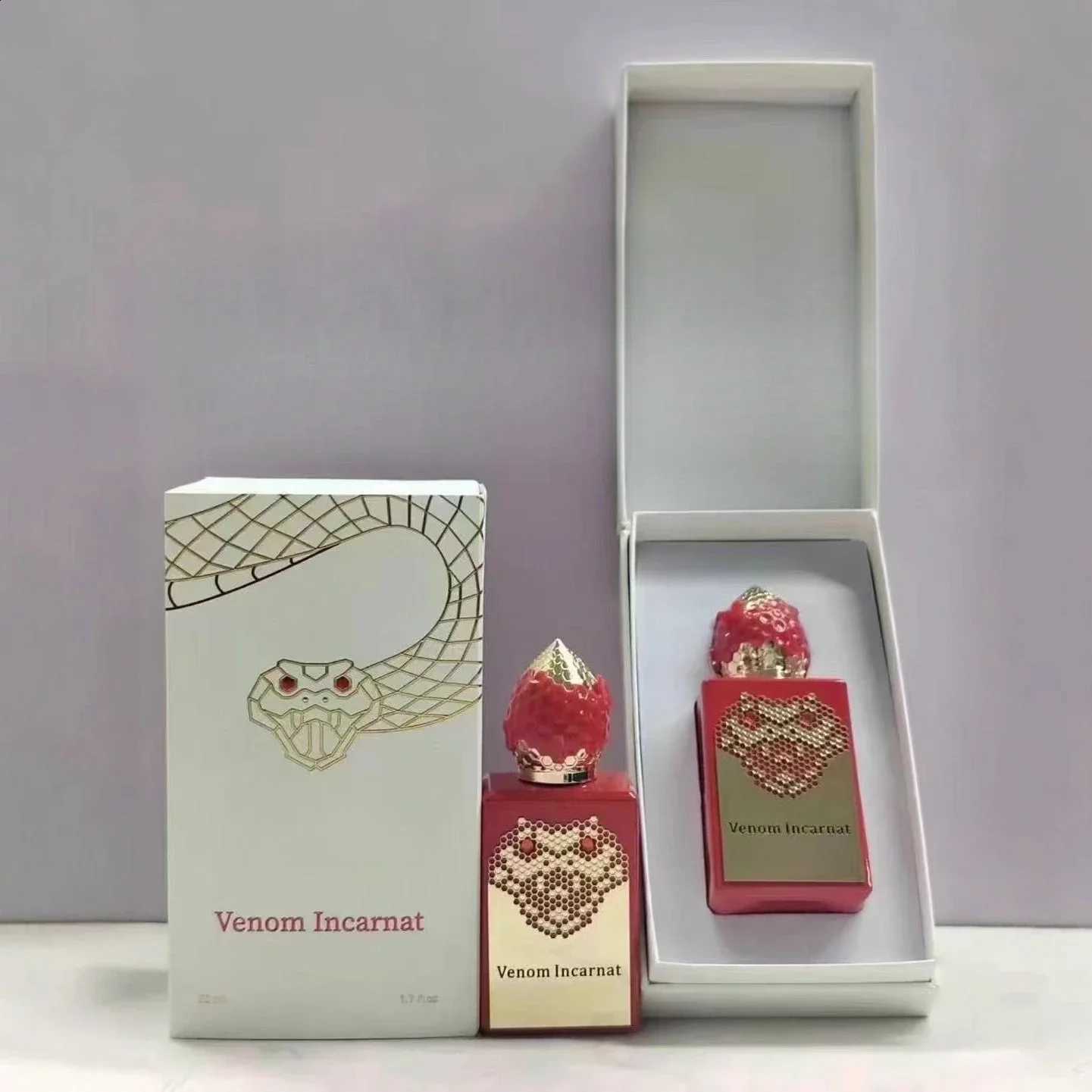 Fragrance Top Perfumes Mix Luxury Wood Cedar Flavor Elegant Scent Women Perfume god of fire 50ml Men Cologne spray N260814