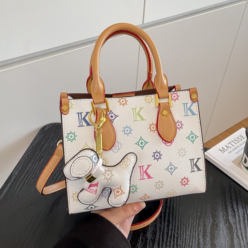 Medium Capacity Bucket Bag For Women Detachable Shoulder Strap Multi Compartment Daily Travel Handbag