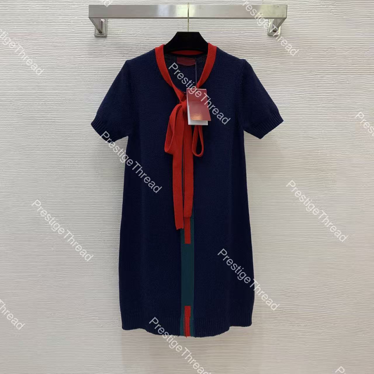 Designer New Basic & Casual Dresses High-End Custom Pure Wool Yarn Fabric Red and Green Decorative Splice Bow Tie Slimming Dress