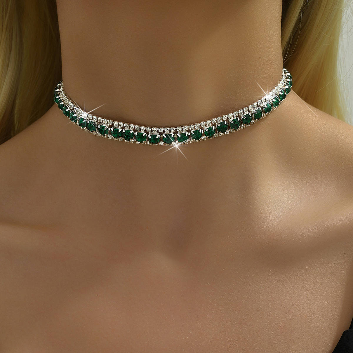 European and American style, high-end, sparkling rhinestone necklace, elegant gemstone-studded choker, dress accessory necklace